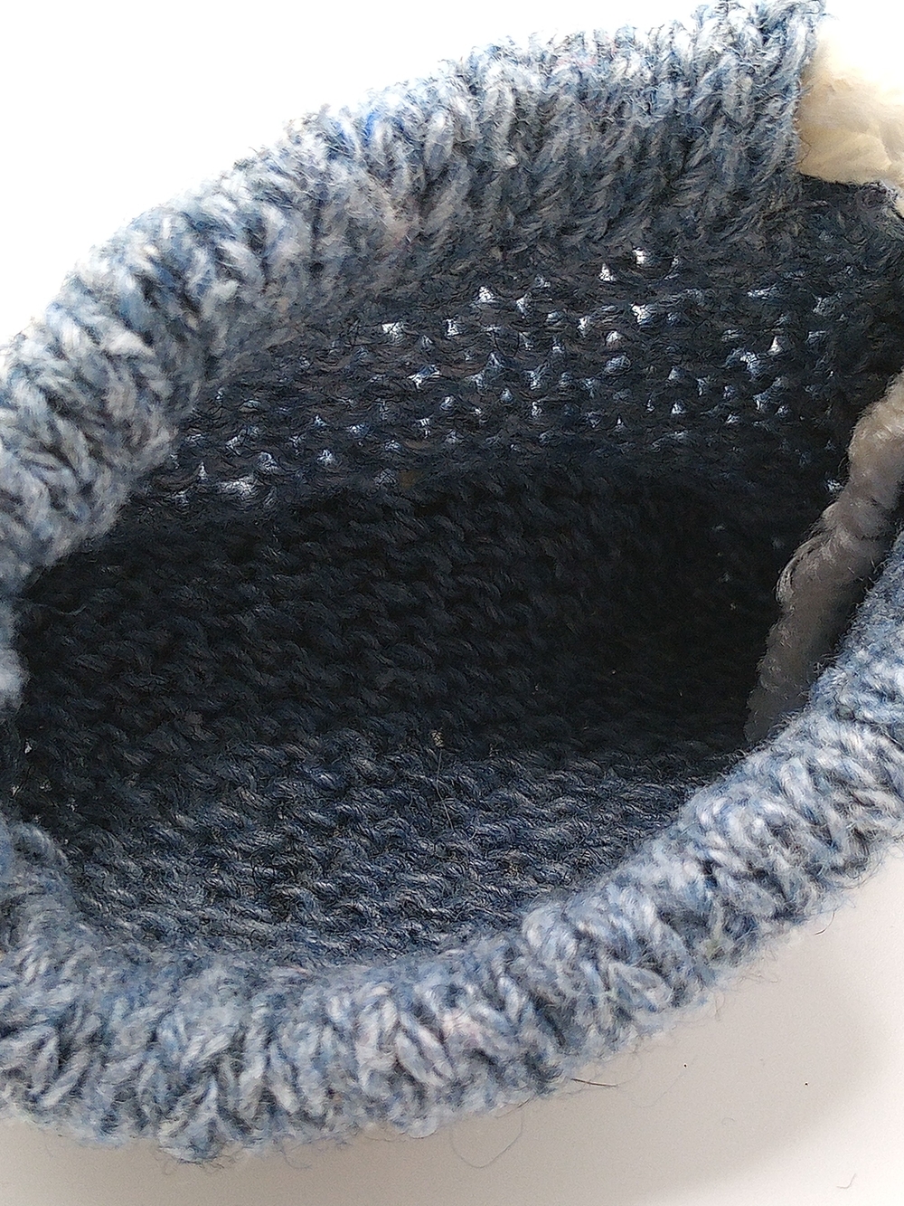 Handmade Knit Jewelry Travel Pouch — Blue — Soft & Gift‑Ready - Picture 8 of 12